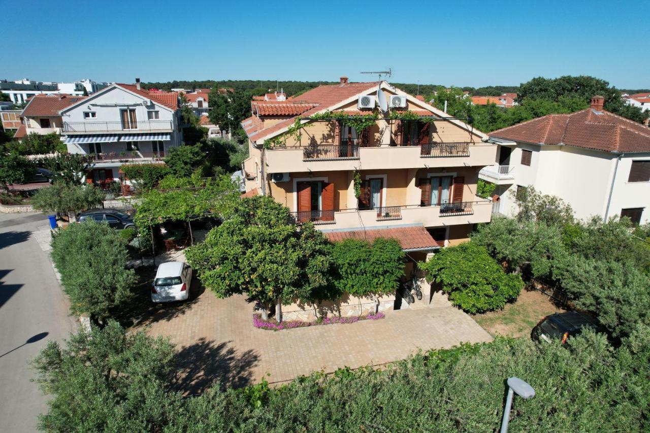 ביוגראד נה מורו Apartments And Rooms Sinka מראה חיצוני תמונה