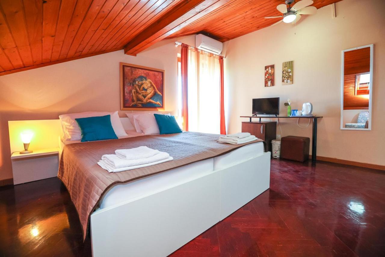 ביוגראד נה מורו Apartments And Rooms Sinka מראה חיצוני תמונה
