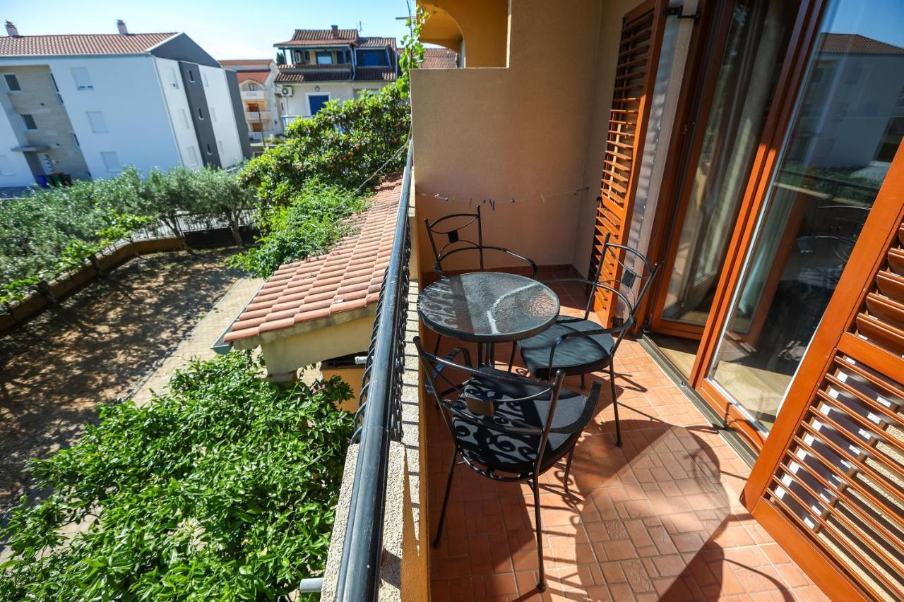 ביוגראד נה מורו Apartments And Rooms Sinka מראה חיצוני תמונה